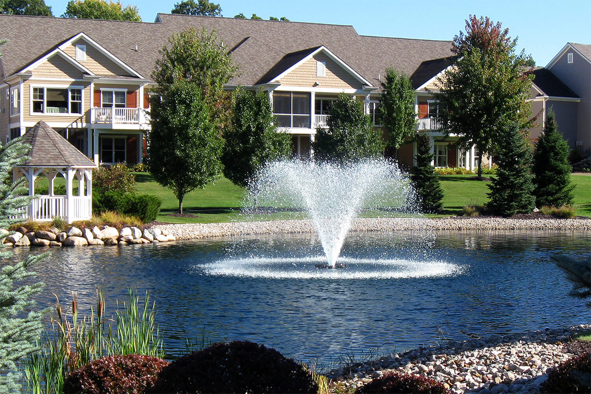 Gemini Floating Lake Fountains